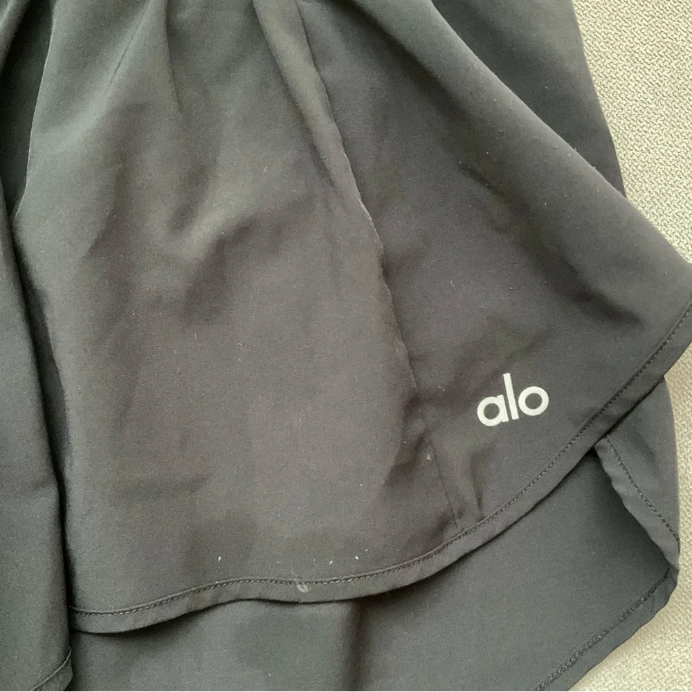 Alo Yoga Gold Medal Short Black XXS